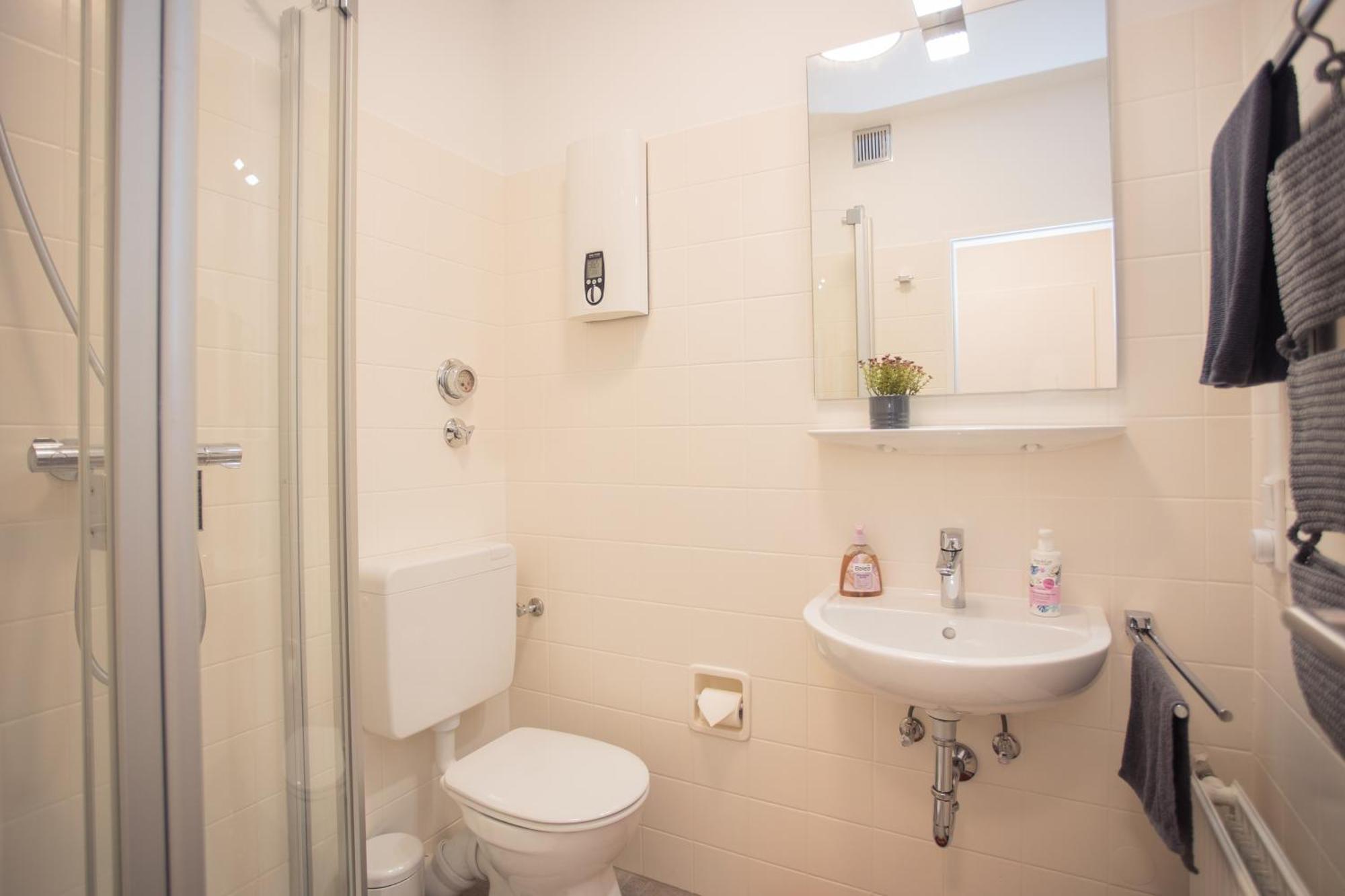 Deluxe Studio - City Center - 5 Min To Slopes - Am Kurpark - Free Parking Winterberg Esterno foto